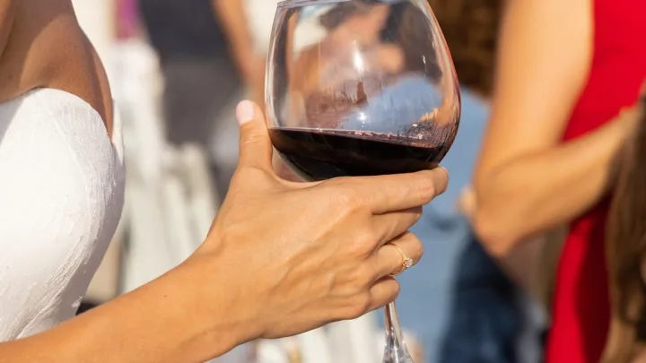 Twee glazen alcohol minder per week voorkomt ruim 11.500 kankerdiagnoses