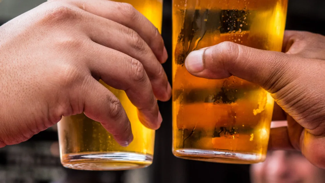 Gezondheidsraad: “Maak alcoholgebruik minder vanzelfsprekend”
